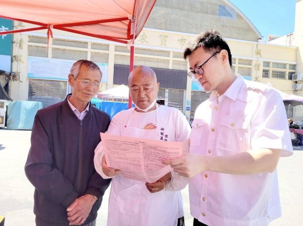 点点金 普法跟着烟火走 法治扎根田埂头